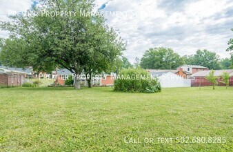 2208 Stephan Ln in Louisville, KY - Building Photo - Building Photo