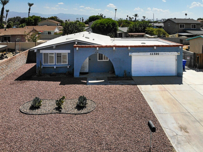 44590 Roundtable St in Indio, CA - Building Photo - Building Photo