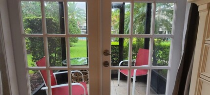 11863 Wimbledon Cir, Unit 403 in Wellington, FL - Foto de edificio - Building Photo