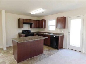 3658 Oakleaf Pass in Fairburn, GA - Building Photo - Building Photo