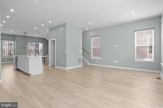 1780 Cherry Birch St in Dumfries, VA - Building Photo - Building Photo