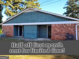 422 GA Hwy 211 in Winder, GA - Building Photo