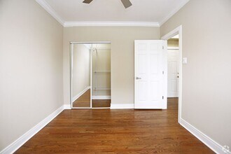 901 W Argyle St in Chicago, IL - Building Photo - Building Photo