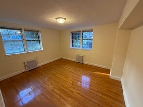 17 Kilsyth Rd, Unit #1 in Brookline, MA - Building Photo - Building Photo
