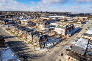 Streetsville Centre Apartments