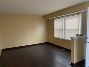 6651 S Ellis Ave in Chicago, IL - Building Photo - Building Photo