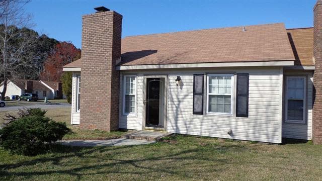 property at 101 Garden Pl