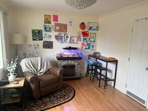 284 Semton Blvd in Franklin Square, NY - Building Photo - Building Photo