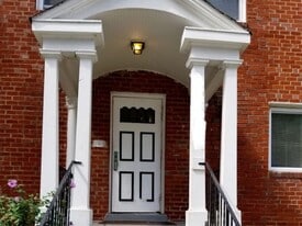 8306 Roanoke Ave in Takoma Park, MD - Building Photo