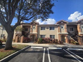 3516 Briar Bay Blvd in Royal Palm Beach, FL - Building Photo