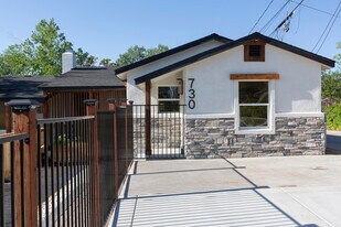 730 W Pueblo St in Reno, NV - Building Photo