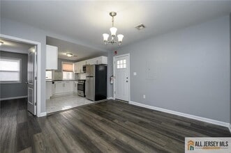305 Pershing Ave in Carteret, NJ - Building Photo - Building Photo