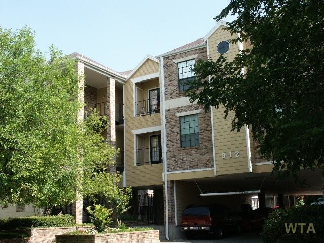 912 W 22nd St in Austin, TX - Building Photo