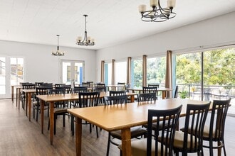 832 Hilgard Ave in Los Angeles, CA - Building Photo - Building Photo