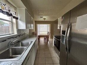 7415 Mesones Dr in Houston, TX - Building Photo - Building Photo