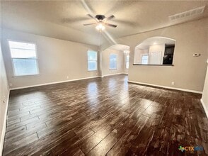 738 Great Oaks Dr in New Braunfels, TX - Building Photo - Building Photo