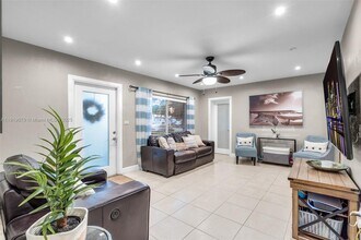 333 Linwood Dr in Miami Springs, FL - Building Photo - Building Photo