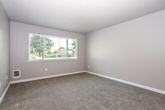 Forest Park Apartments in Puyallup, WA - Foto de edificio - Building Photo