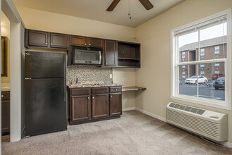 350 W 8th St in Cookeville, TN - Building Photo - Building Photo
