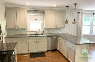 128 W Circle Ave in Greenville, SC - Building Photo - Building Photo
