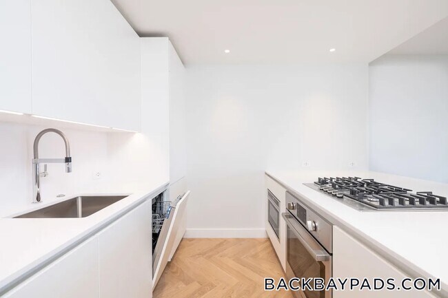 12 Commonwealth Ave, Unit 508