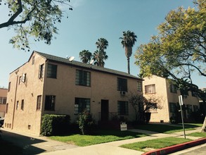 1235-1239 N Detroit St in West Hollywood, CA - Building Photo - Building Photo