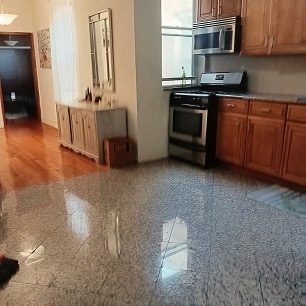 3007 42nd St, Unit 3L, Unit 3L