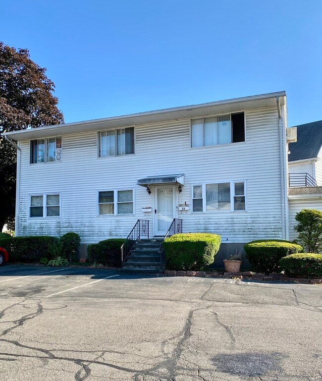 property at 466 Middletown Ave