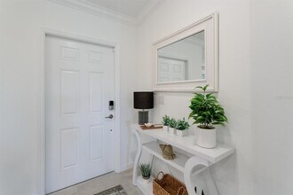 5721 Palmer Cir in Bradenton, FL - Building Photo - Building Photo