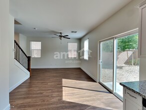 9258 Opal Bay Ct in Enterprise, NV - Building Photo - Building Photo