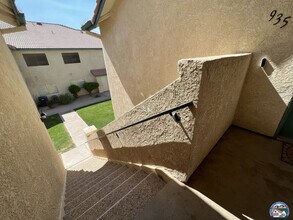 1200 Rodeo Dr in Imperial, CA - Foto de edificio - Building Photo