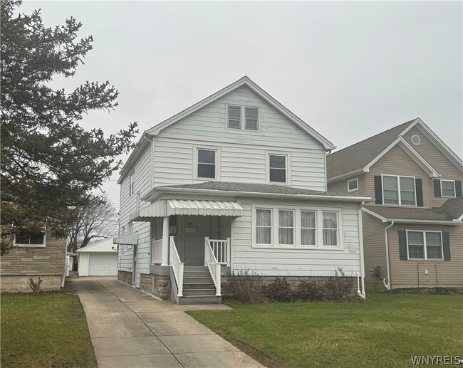 524 University Lower Ave