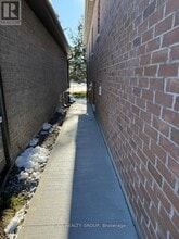 26 Athabaska Dr in Belleville, ON - Building Photo - Building Photo