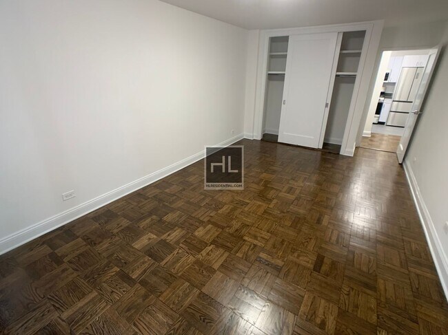 5 AVENUE in New York, NY - Building Photo - Building Photo