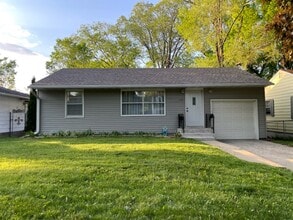 1743 1st St NW in Rochester, MN - Building Photo - Building Photo