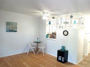 2331 Finlandia Ln in Clearwater, FL - Building Photo - Building Photo