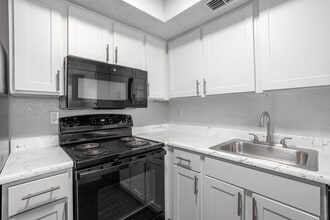 Copperfield Apartments in Oklahoma City, OK - Foto de edificio - Interior Photo