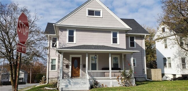 51 Prospect Ave in Middletown, NY - Building Photo - Building Photo