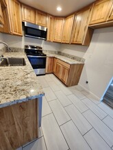 5965 E Shields Ave in Fresno, CA - Building Photo - Building Photo