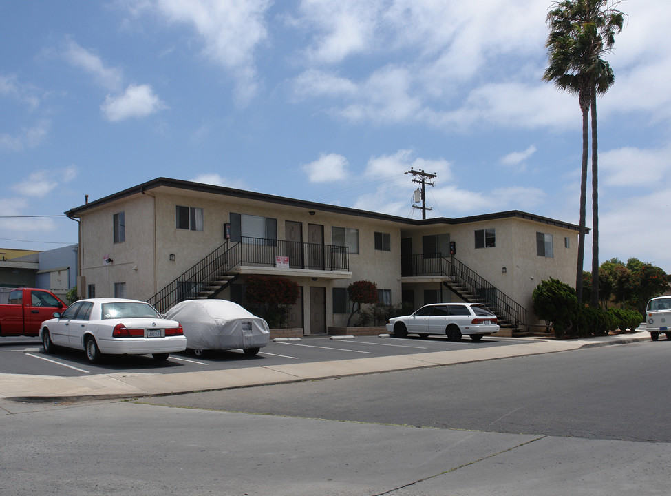 Basswood Apartments in Imperial Beach, CA - Building Photo