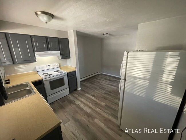 2855 Montebello Dr in Colorado Springs, CO - Building Photo - Building Photo