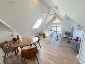 72 College Ave, Unit #3 in Somerville, MA - Foto de edificio - Building Photo