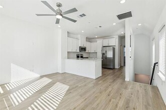 5250 Springlake Pkwy in Haltom City, TX - Building Photo - Building Photo