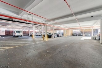 90 Clinton Ave in Newark, NJ - Building Photo - Building Photo