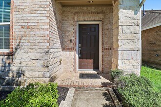 8314 Hampton Bay Drive in Baytown, TX - Building Photo - Building Photo