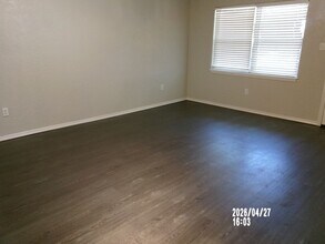 106 N Elk Dr in Cache, OK - Building Photo - Building Photo