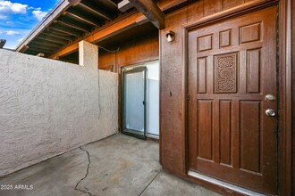 507 W Pebble Beach Dr in Tempe, AZ - Foto de edificio - Building Photo