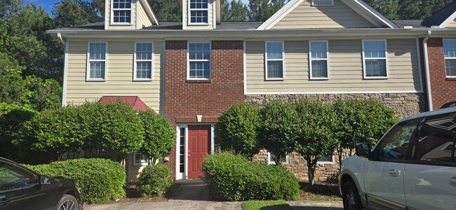 property at 122 Crown Point Dr
