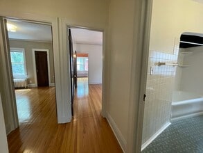 3015 W 43rd St in Minneapolis, MN - Building Photo - Building Photo