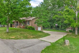 114 Hickory Hill Dr in Dover, TN - Building Photo - Building Photo